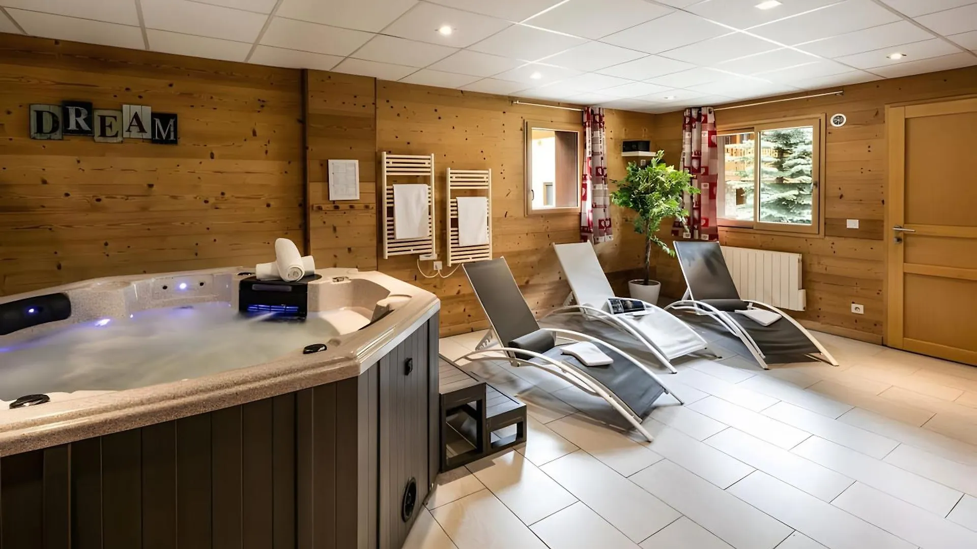 Chalet Snow Mountain Le Bettaix